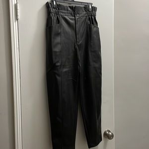 Madewell faux leather pull on paperbag in black